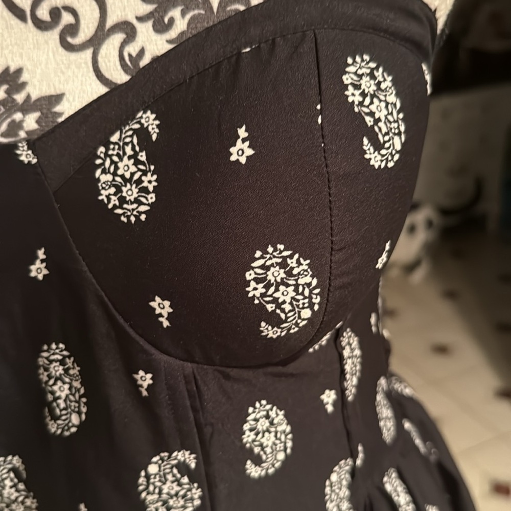 Adorable Dress - Picture 3 of 7